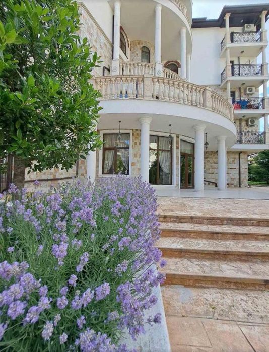 Дава се под наем Двустаен апартамент в Свети Влас - 67 кв.м за 96.39 € - Снимка #3