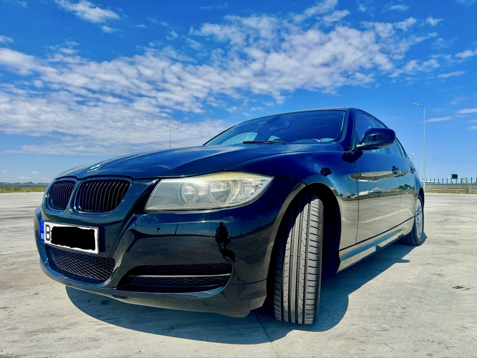 BMW E90 Seria 3 2011