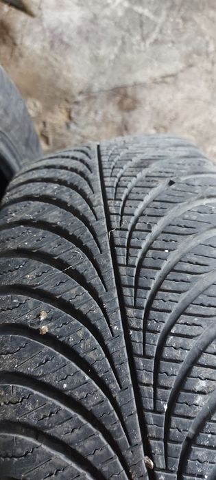 Всесезонни гуми Goodyear+ джанти