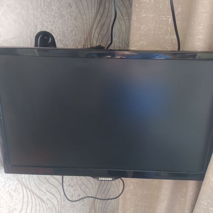Телевизор Самсунг диагональ 22