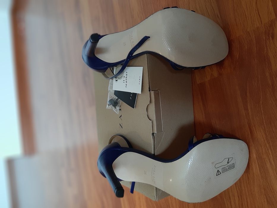 Sandale Zara din piele, noi cu eticheta, marimea 35-36
