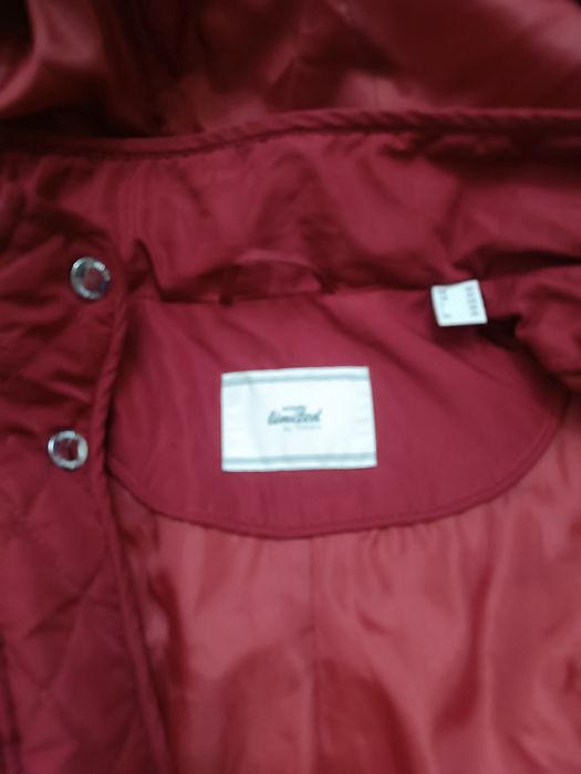 Продам женскую куртку