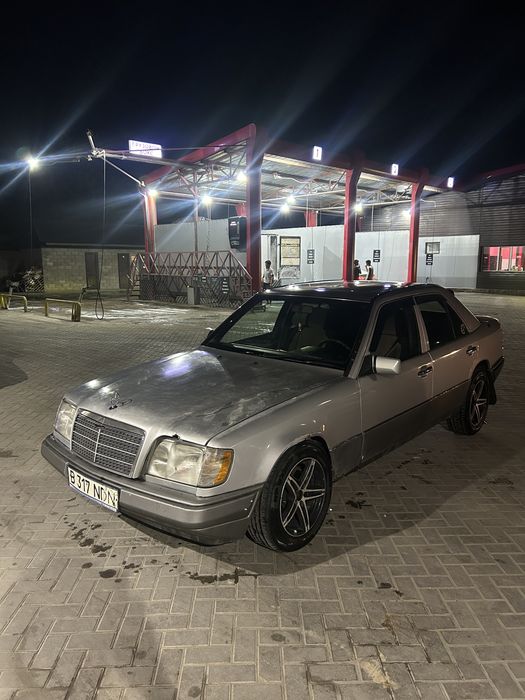 Мерс 124 автомат 2.8