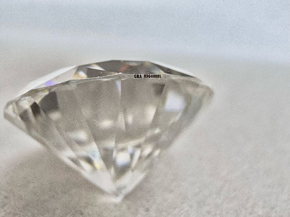 Диамант 3 карата, мойсанит, за бижу и подарък