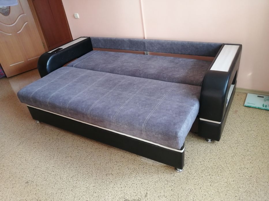 Диван 1шт.  С подушками
