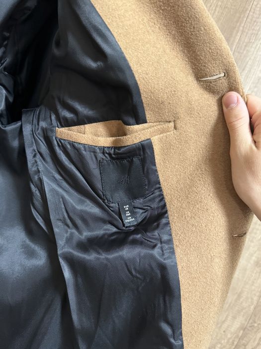 Кафяво мъжко палто