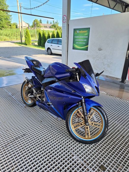 Yamaha YZF R125 2013