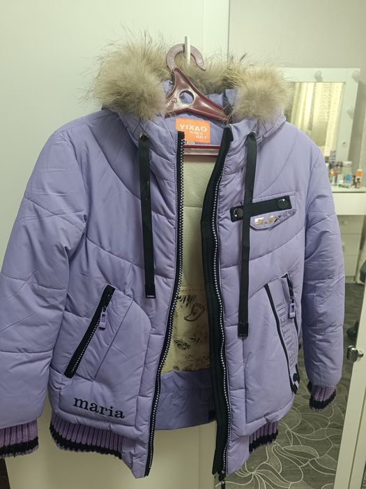 Продам куртку для девочки