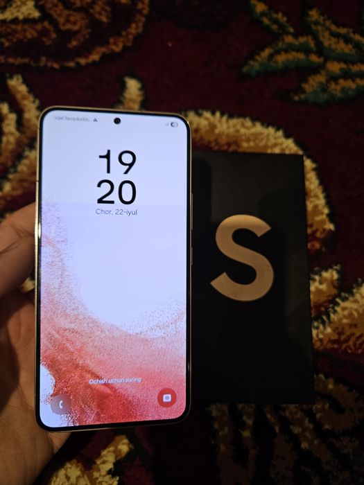 Samsung S22  8-256