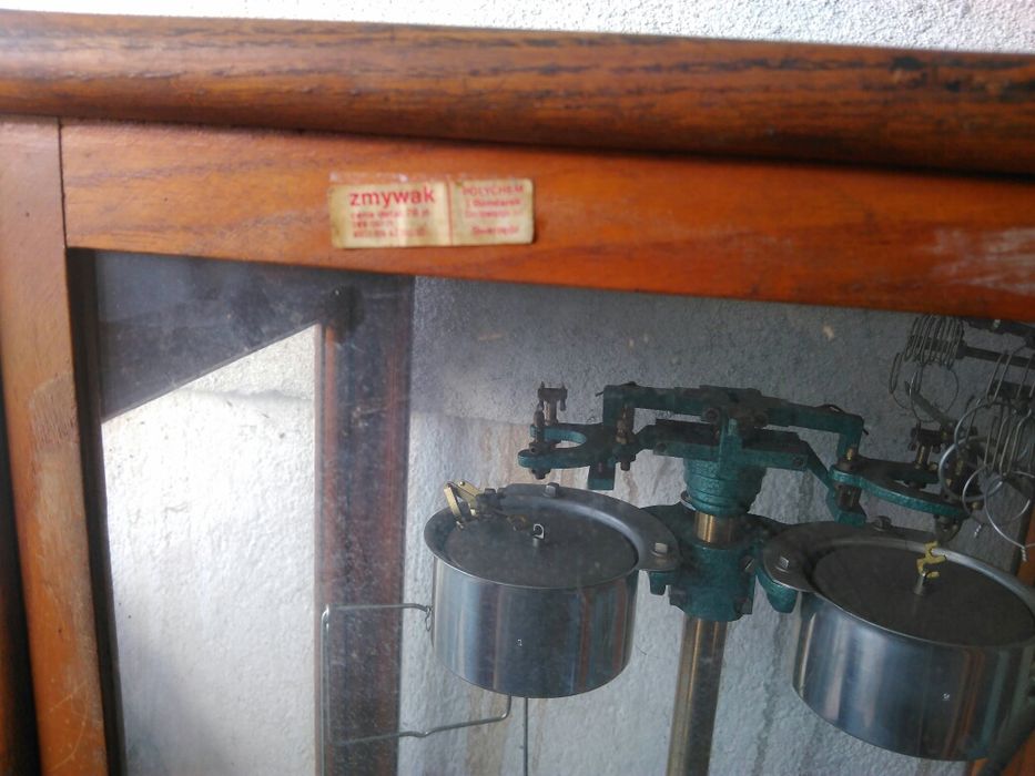 Продавам мтого стара везна