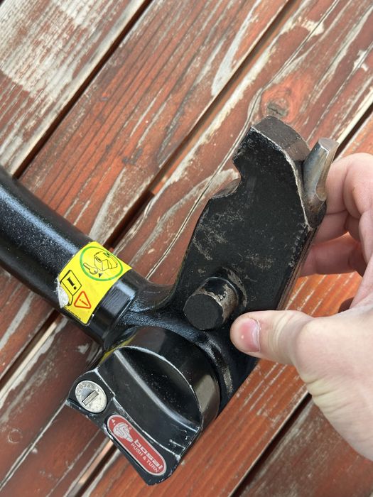 Глава за теглич Bosal, свалена от Renault