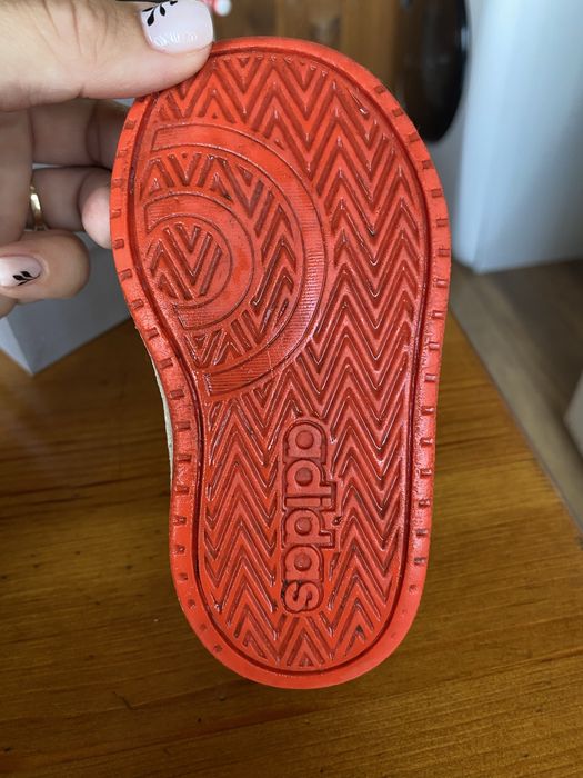 Бебешки маратонки Adidas 21 номер