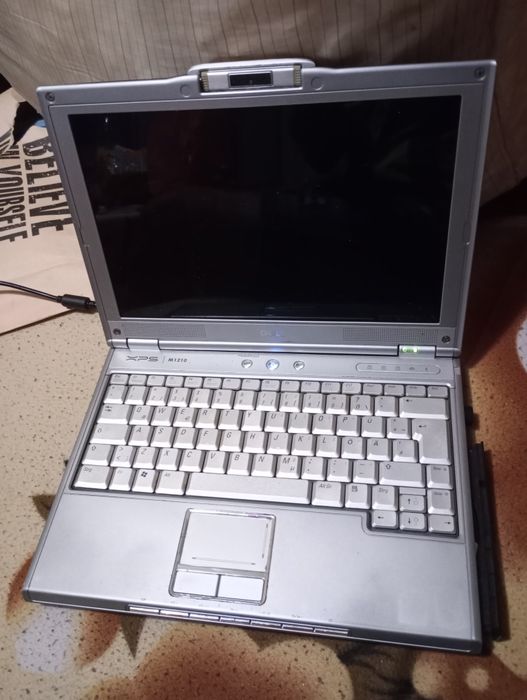 Ретро лаптоп Dell