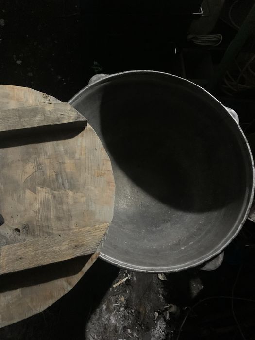 Советский чугунный казан
