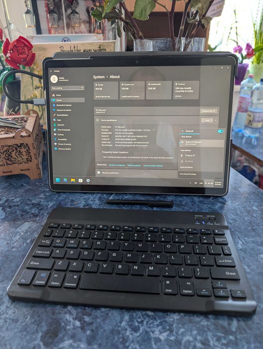 Microsoft Surface 9 Pro 12th Gen i5 1235U 2.5GHz/8GB/1TB SSD