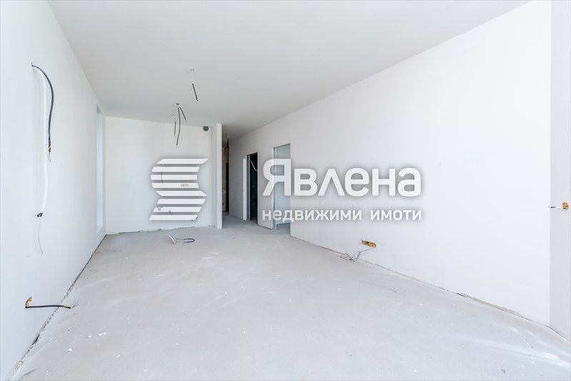 Продава 3-Стаен в Кръстова Вада