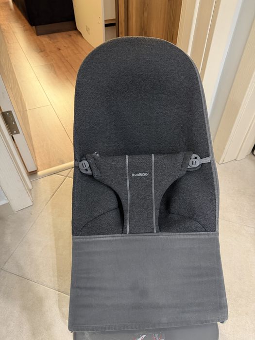 Бебешка люлка-шезлонг BabyBjorn