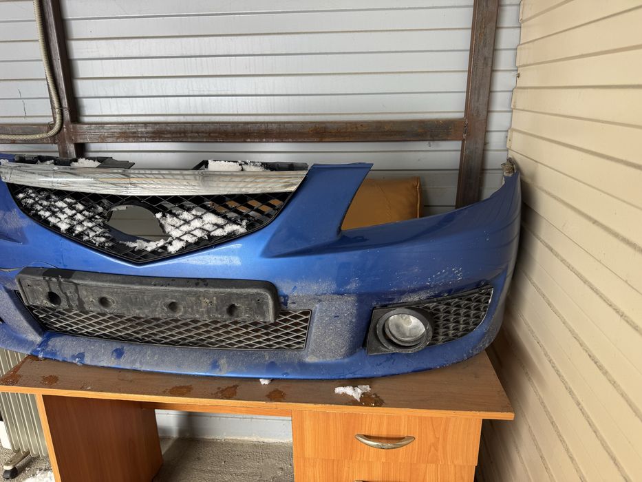 Бампер перед Мазда премаси