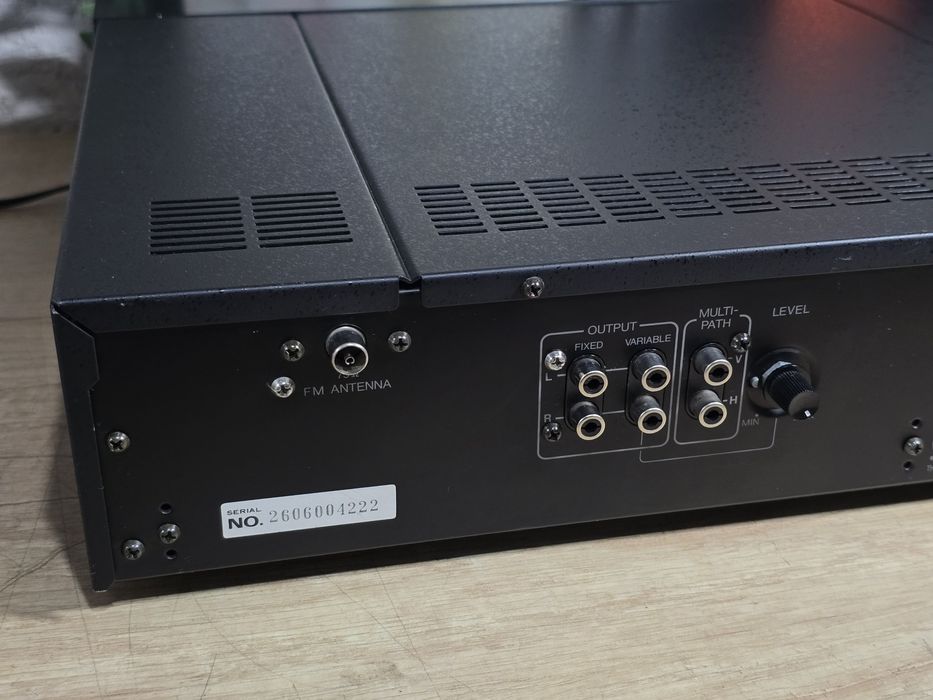 Radio tuner ONKYO INTEGRA T-9900, varf de serie , digital, hifi