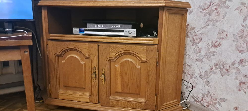 Тумба угловая для тв