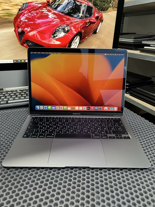 Macbook Air M1. Полный комплект с коробкой. Есть рассрочка.