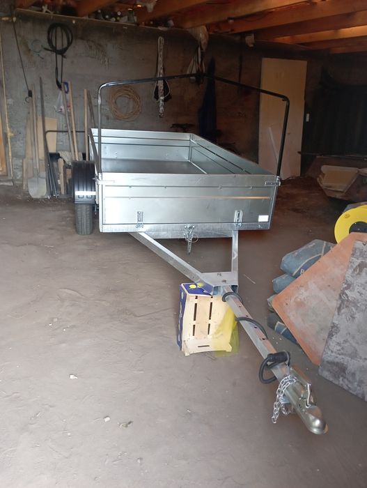 Продам прицеп новый.