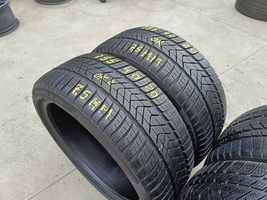 Set 4 anvelope de iarna 255 40 20 cu 285 35 20 pirelli sottozero3