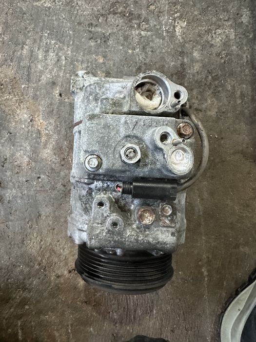 Климатичен компресор Mercedes S500 W221