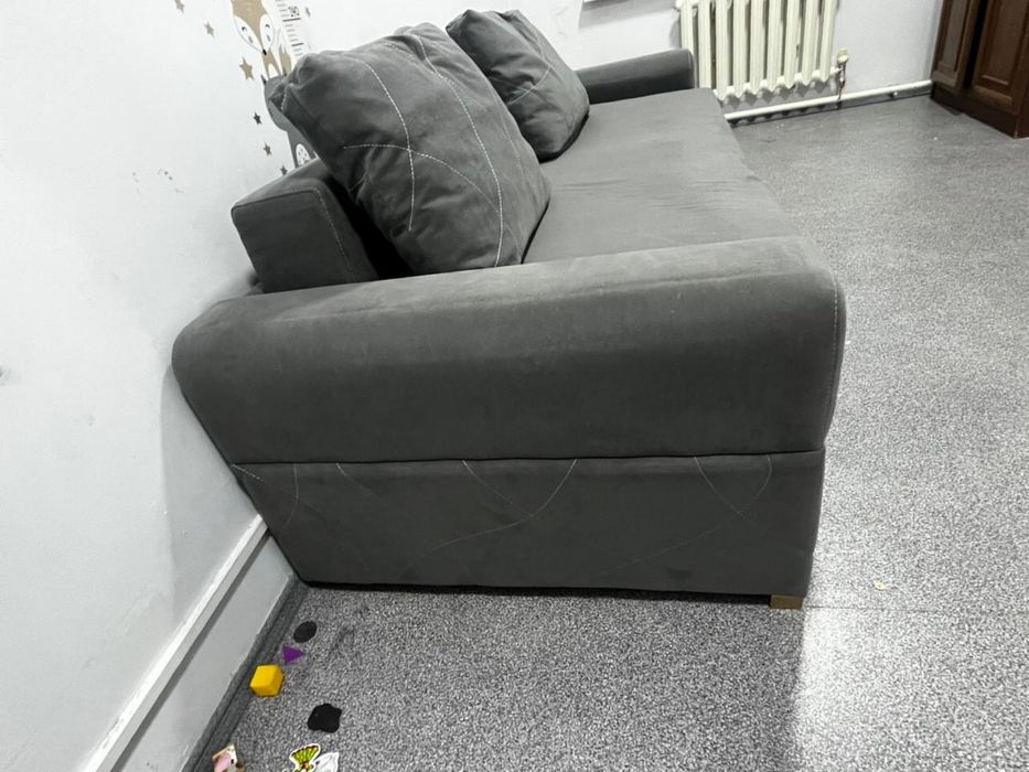 Продаю диван в отличном состоянии