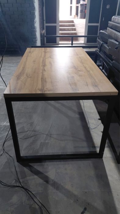 Продам лофт стол