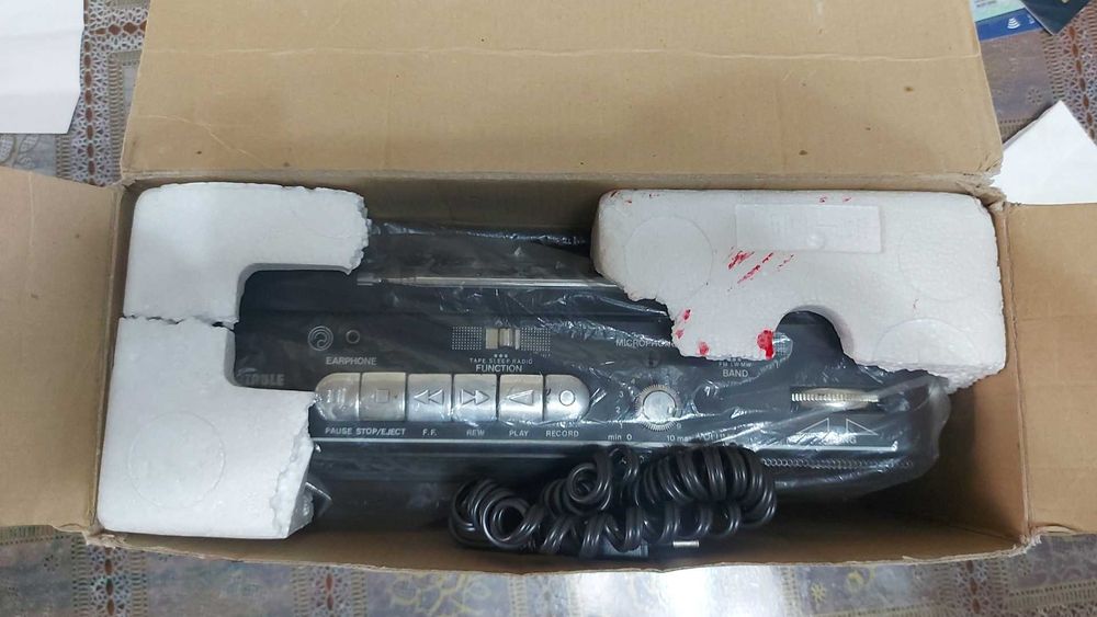 Продаётся магнитофон