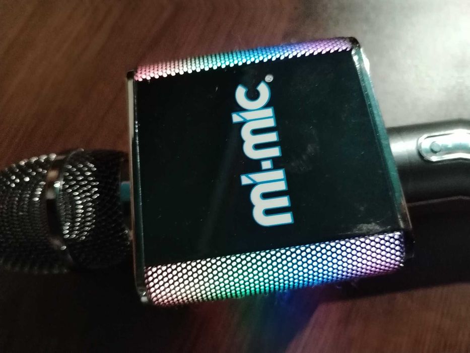 Микрофон mi mic, блутунг, безжичен, има кабел за зареждане