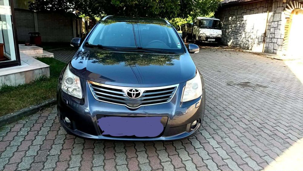 TOYOTA Avensis
