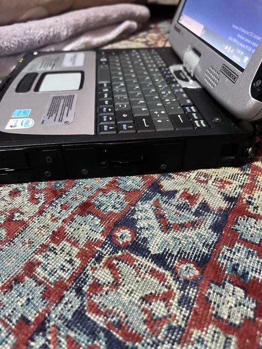 Laptop Militar Panasonic CF19