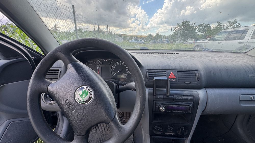 Skoda Octavia(1.8turbo)