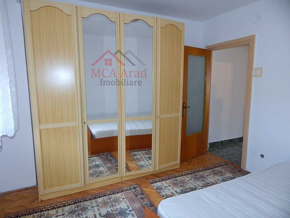Apartament 2 camere lângă Spitalul Județean și facultate.