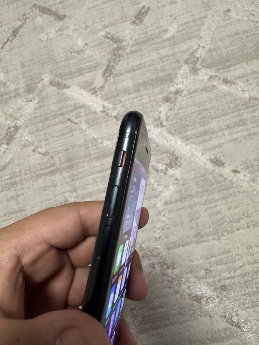 Iphone se 64 gb black