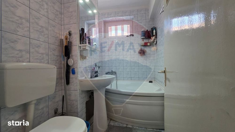 Apartament cu 3 cam de vânzare, str. Feleac, G. Campului
