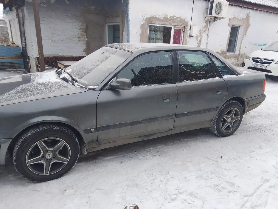 Audi 100C4  срочно