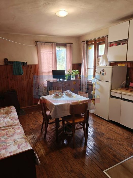 Къща в кв. Кристал