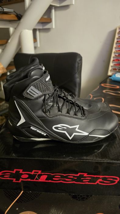 De vânzare ALPINESTARS Faster 4 black and white mărime 43.5