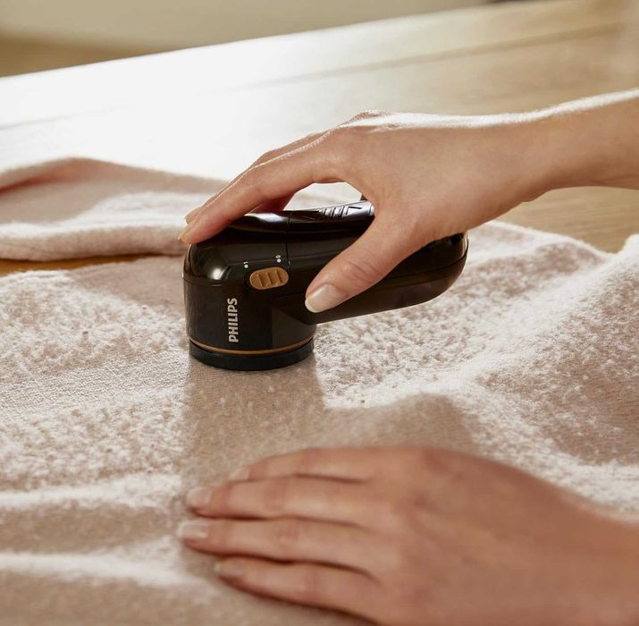 Пилинг за дрехи Philips GC026/80, въртене на острието до 8800 оборота в минута