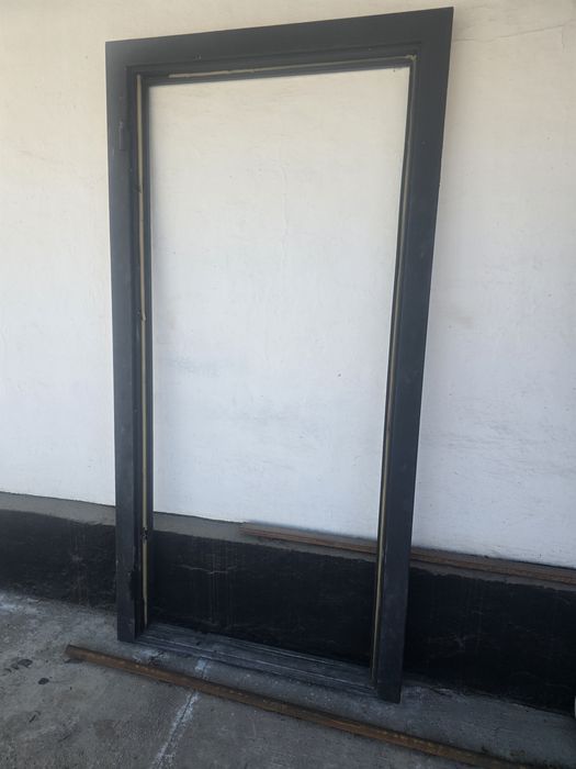 Дверь уличная входная