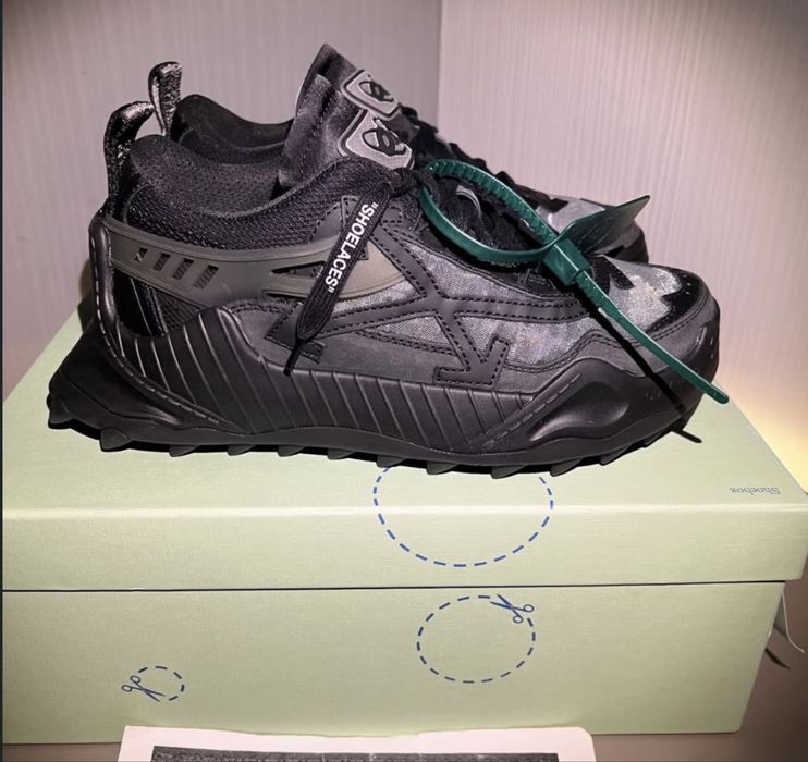 Adidasi off white odsy 1000