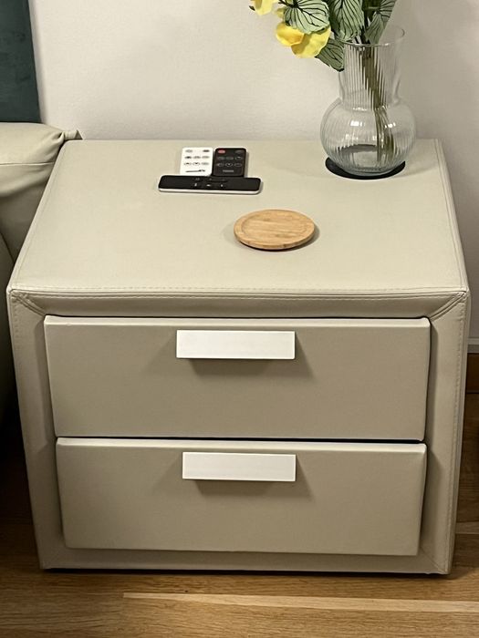 2 noptiere + comoda Mobexpert piele eco