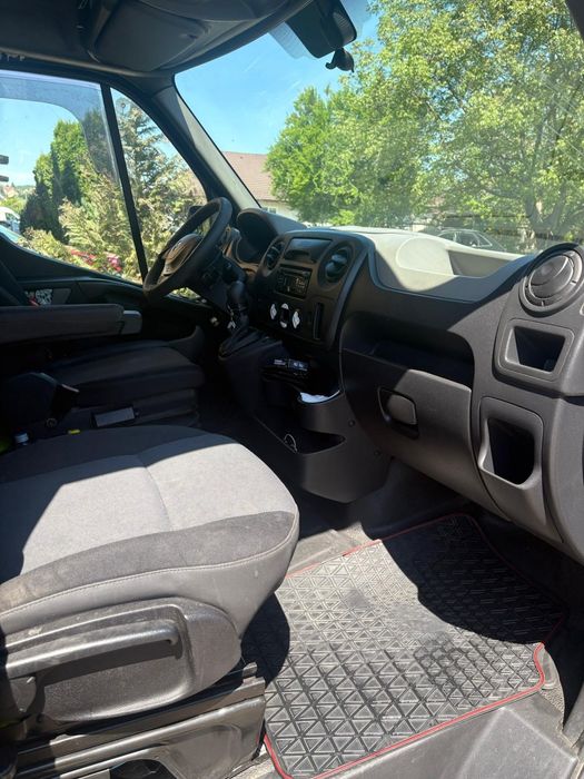 Renault Master TwinCab
