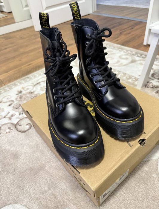 ghete Dr. Martens