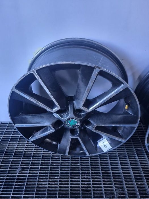Jante aliaj Skoda Yeti 2009 - 2013 (1406) R17 Et45 5*112