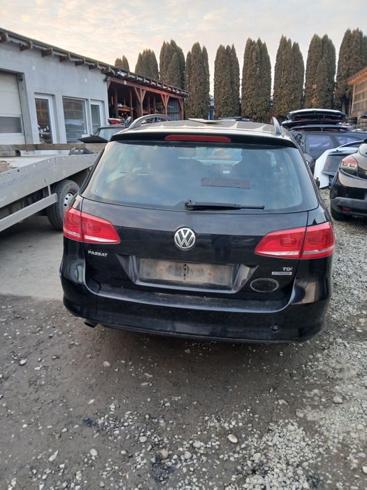 Dezmembrez Piese Vw Passat B7 din 2012