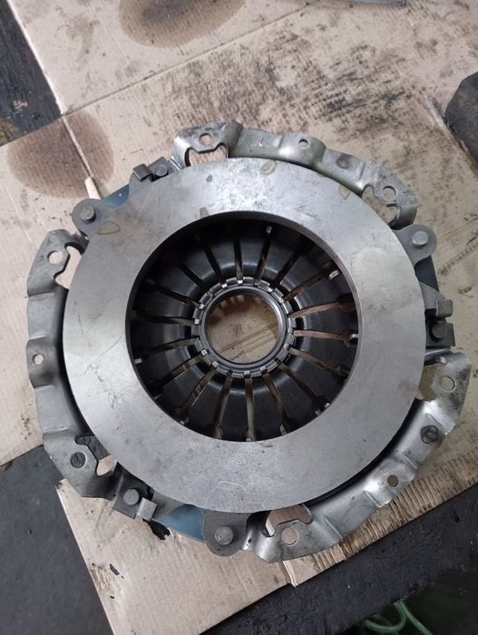 Продам корзину сцепления